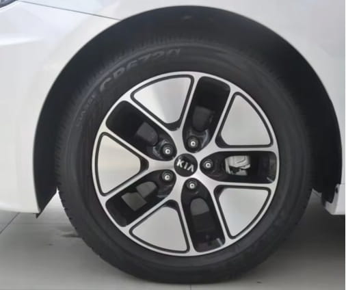 KIA DEKIELKI KAPSLE ZNACZKI DEKLE DO ALUFELG 58mm/50mm 4szt.