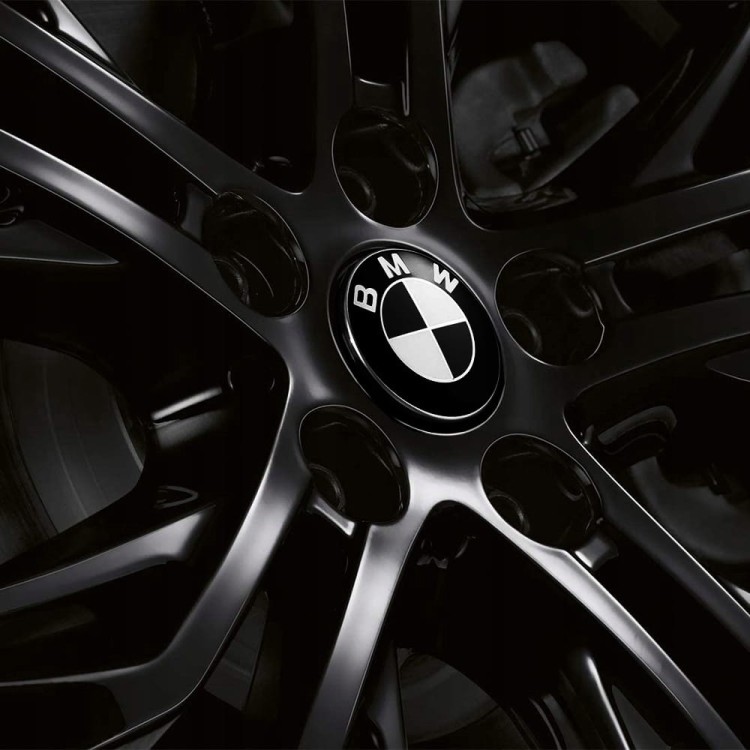 BMW DEKIELKI DEKLE ZNACZKI LOGO DO ALUFELG 68mm/ 64mm KOMPLET