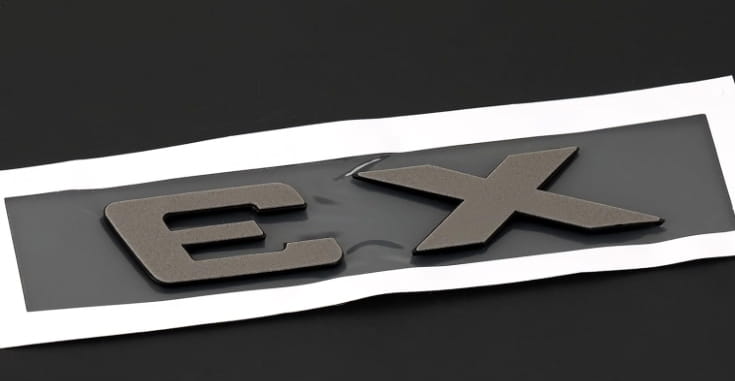 BMW X3 NAPIS EMBLEMAT NAKLEJKA LOGO ZNACZEK NA KLAPĘ TYŁ MATOWY