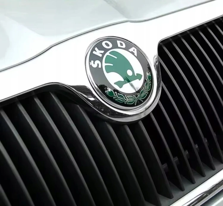 SKODA OCTAVIA III SUPERB II EMBLEMAT ZNACZEK NA MASKĘ PRZÓD KLAPĘ TYŁ 90mm
